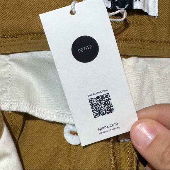 Spanx SuperSmooth Stretch Twill Cropped Wide Leg Pants in Flax sz Petite Medium - Picture 10 of 15